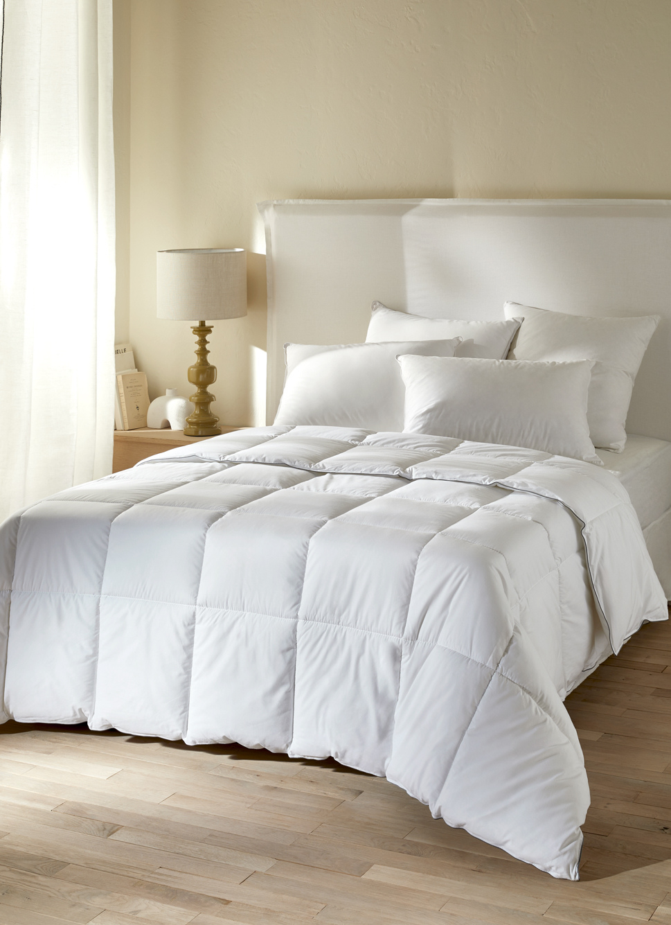 Couette 100% Coton 240x220 Cm 450g/m² Extra Douce - Qualité Hôtelière Hypoallergénique Hiver